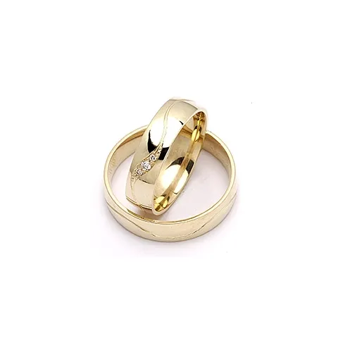 5 mm Diamant trauringe aus 9 Karat Gold 0,008 ct und  0,02 ct - set