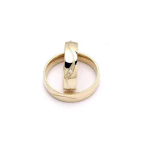 5 mm Diamant trauringe aus 9 Karat Gold 0,008 ct und  0,02 ct - set